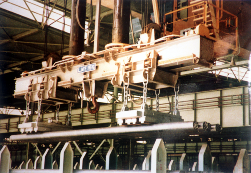 MW92系列調(diào)運(yùn)鋼錠用起重電磁鐵